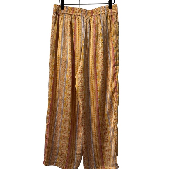 Dress Forum Paisley Silky Pants - Picture 2 of 10